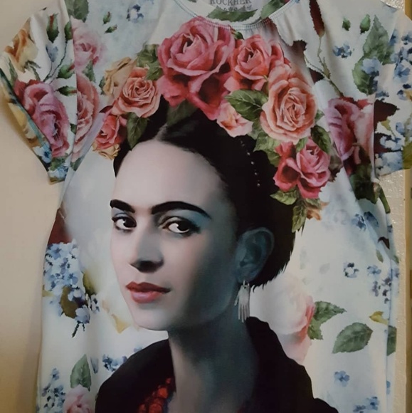 Tshirt - Picture 1 of 1